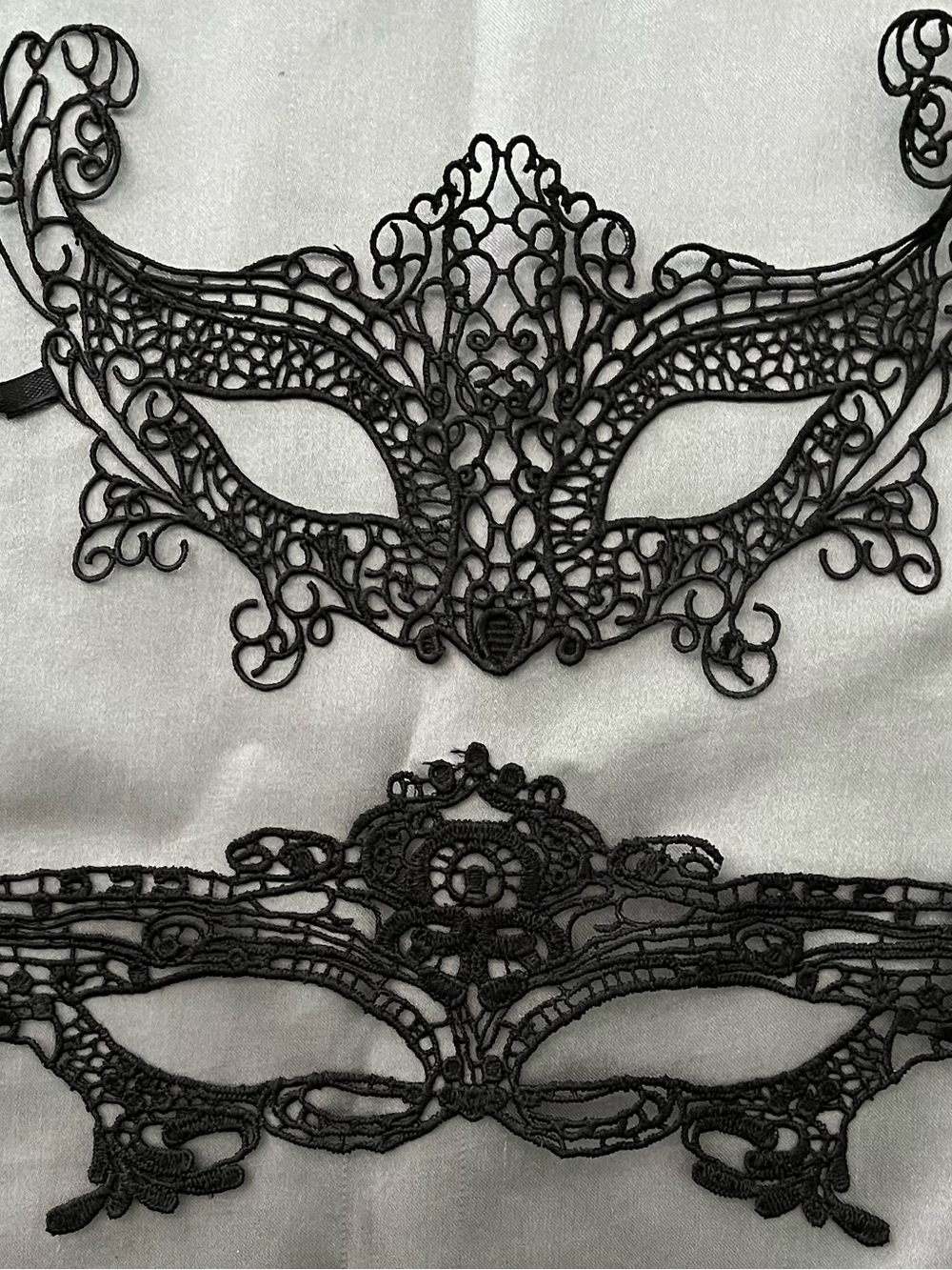 Intricate Black Lace Masquerade Mask - Unbranded